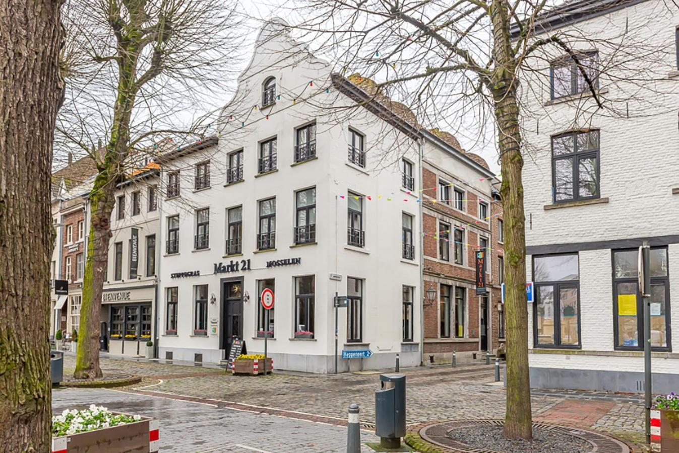 By Van Eyck Bed & Breakfast *